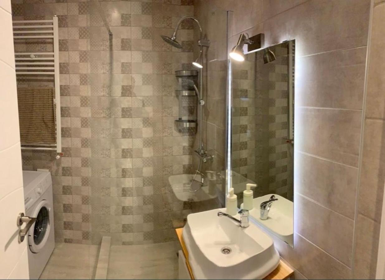 Retreat Luxury Apartment Near Presidential Palace Bucureşti Exterior foto