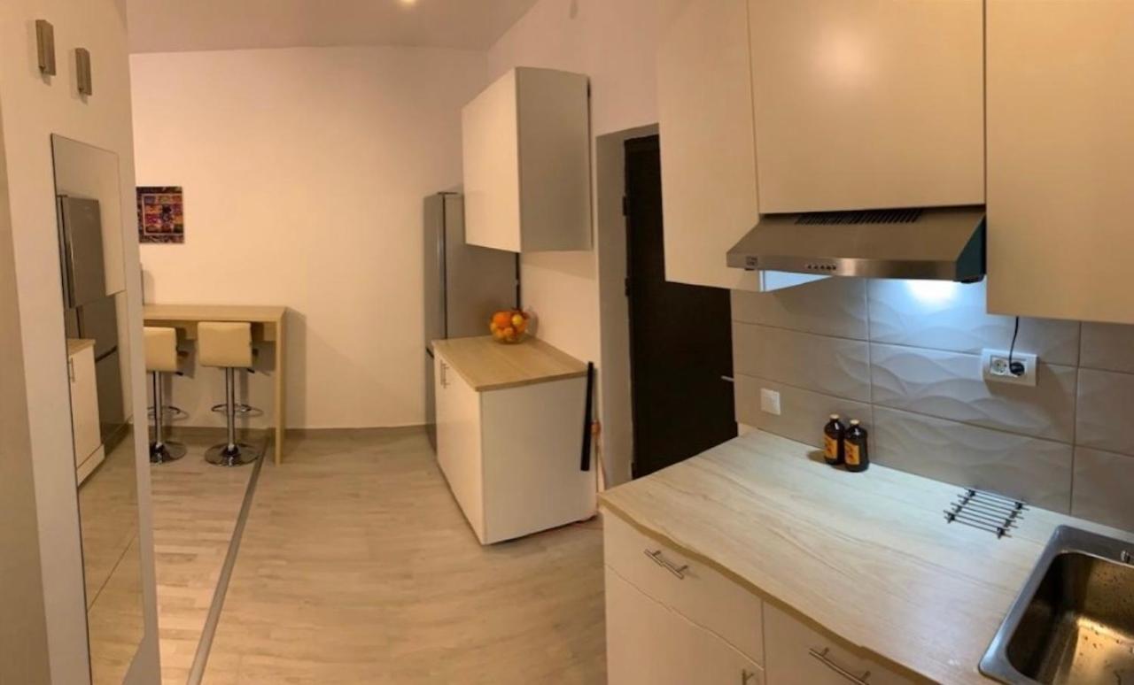 Retreat Luxury Apartment Near Presidential Palace Bucureşti Exterior foto
